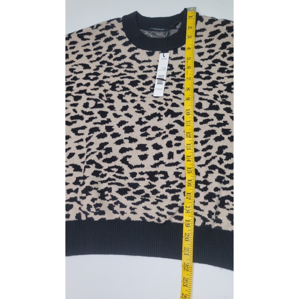 Tahari Women's NWT Crewneck Leopard Print Long Sleeve Sweater Size  XS - Picture 3 of 6